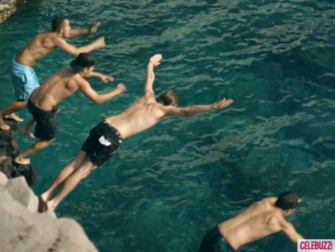 big-time-rush-windows-down-shirtless7-580x435.jpg