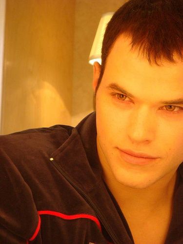 emmett-kellan-emmett-cullen-6591608-375-500.jpg