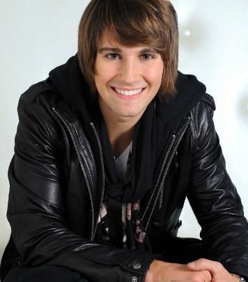 james-big-time-rush-21719103-356-405.jpg