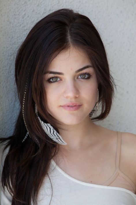 lucy-hale-017.jpg