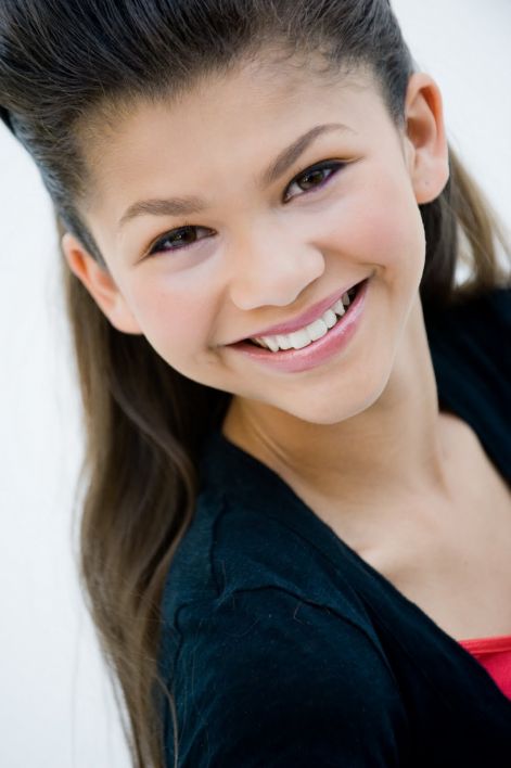 zendaya-3-zendaya-coleman-17128917-1065-1600.jpg
